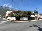 Casa en Renta en Cumbres 3er Sector, a una cuadra de Leones