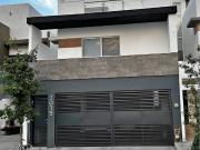 Casa en renta en Cumbres Britania, García, Nuevo León