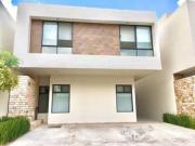 Casa en renta en Cumbres de Lago, Juriquilla. Condominio...