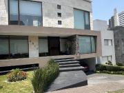 CASA EN RENTA EN CUMBRES DE SANTA FE