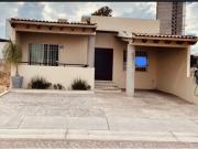 Casa en renta en Cumbres del Lago, Querétaro, Querétaro