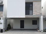 Casa en renta en Cumbres del Sol, Monterrey, Nuevo León