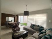 CASA EN RENTA EN CUMBRES MADEIRA