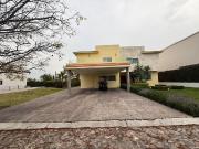 casa en renta en el campanario