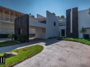 Casa en Renta en El Campanario, Querétaro – Amplios...