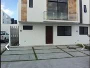 Casa en renta en el Condado Los Robles 3 Rec 2.5 ba?os...