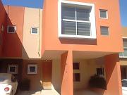 Casa en renta en El Lago, Tijuana, Baja California