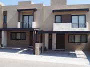 CASA EN RENTA, EN EL REFUGIO, QUERETARO