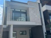 Casa en renta en Estanza Residencial, Monterrey, Nuevo León