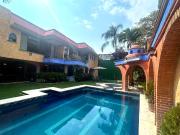 Casa en renta en fracc. con vigilancia. Vista Hermosa