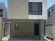 Casa en Renta en Fracc. Sorrento Vesubio, Saltillo — con...