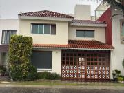 Casa en renta en Fraccionamiento Alta Vista, frente a La...