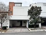CASA EN RENTA EN FRACCIONAMIENTO ANTIGUA, VALLE ORIENTE