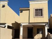 Casa en Renta en Fraccionamiento Cerrada Ambar