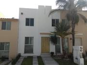 CASA EN RENTA EN FRACCIONAMIENTO EL PALMAR