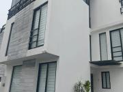 CASA EN RENTA EN FRACCIONAMIENTO FRENTE A EXPLANADA PUEBLA