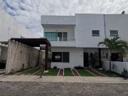 CASA EN RENTA EN FRACCIONAMIENTO LAS PALMAS