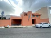 Casa en renta en Fraccionamiento Montecristo, Mérida,...