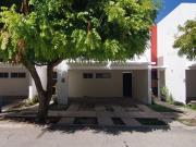 CASA EN RENTA EN FRACCIONAMIENTO PASEO DE LOS BOSQUES