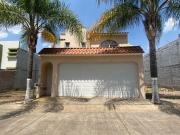 R Casa en Renta en Fraccionamiento Privado por la Pepsi,...