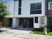 Casa en renta en fraccionamiento Solares Zapopan