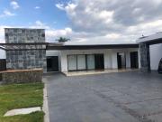 Casa en renta en Fraccionamiento Villas del Mesón, Querétaro