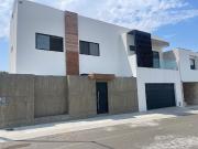 CASA EN RENTA EN HACIENDA AGUA CALIENTE TIJUANA