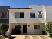 Casa en Renta en Jardín Real Agua Regia 12