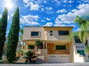 Casa en Renta en Jardin Real, Zona Real, Zapopan