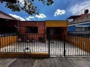 Casa en renta en Jardines de La Paz, Guadalajara, Jalisco