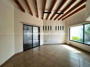 CASA EN RENTA EN JURICA