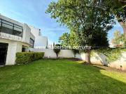 CASA EN RENTA EN JURICA