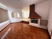 CASA EN RENTA EN JURICA