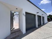 CASA EN RENTA EN JURICA, una planta, 3 RECÁMARAS CON...