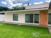 Casa en renta en Juriquilla con alberca