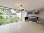 Casa en renta en Juriquilla con roof garden y jardín