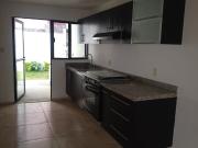 Casa en renta en Juriquilla Santa Fe recamara en PB