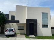 CASA EN RENTA EN LA CAÑADA, ZONA DEL CAMPESTRE DE LA CIUDAD
