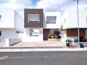 CASA EN RENTA EN LA CONDESA JURIQUILLA, QUERETARO