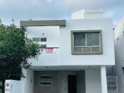 Casa en renta en La Rioja Privada Residencial 2da Etapa,...