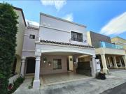 Casa en Renta en La Rioja Sur Monterrey