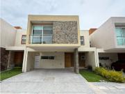 CASA EN RENTA EN LA VISTA RESIDENCIAL