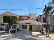 Casa en renta en Lagos del Campestre, 2 minutos de Plaza...