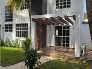 Casa en Renta Vacacional en lamos I – Av. Huayacán, Cancún
