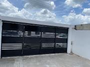 Casa en renta en Las Américas II – excelente ubicación...