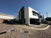 CASA EN RENTA EN LOMAS DE ANGELOPOLIS CASCATTA Parque...