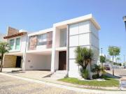 Casa en Renta en Lomas de Angelopolis, en Parque Durango