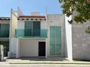 Casa en renta en lomas de Angelópolis II