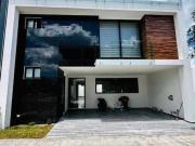 Casa en renta en Lomas de Angelópolis, San Andrés...