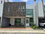 Casa en renta en Lomas de Angelópolis, San Andrés...